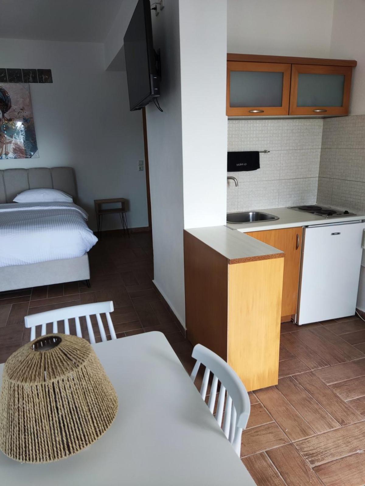 Achladies  Helen'S 11 Boutiqueアパートホテル 部屋 写真